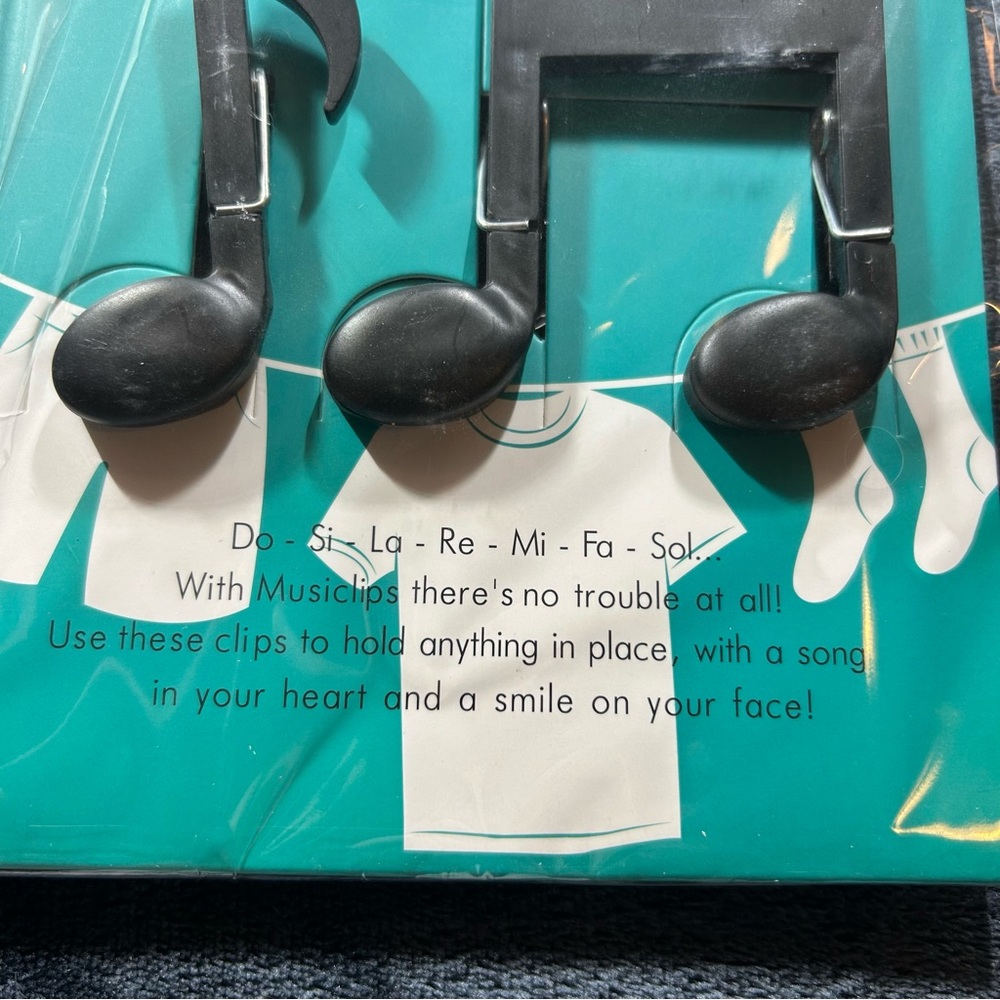 Black Music Note Clips - Picture 4 of 7